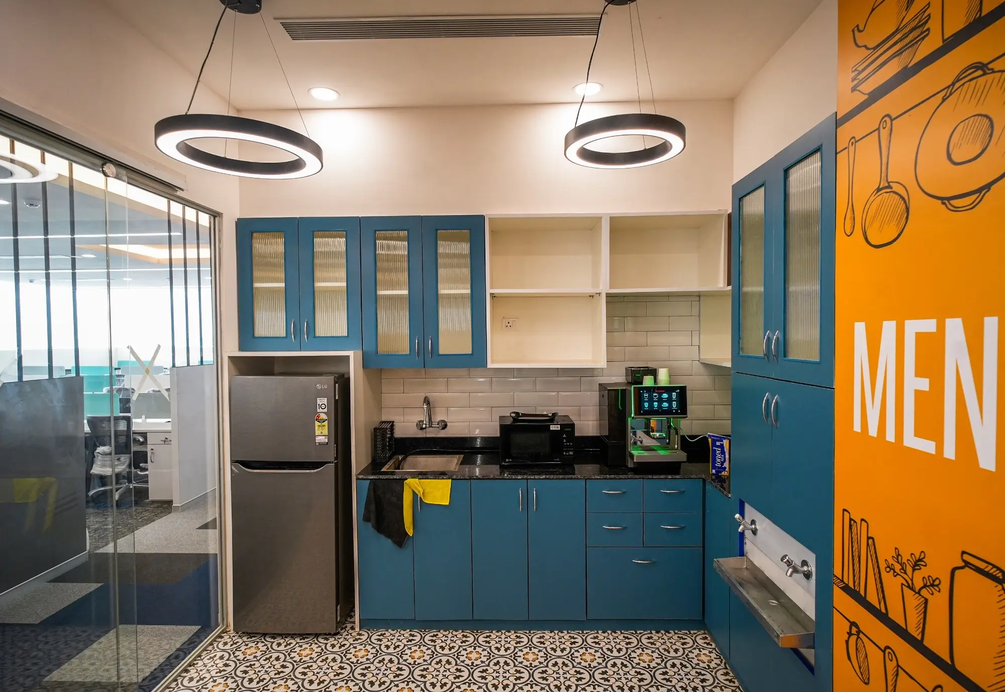 MOZAIQ café and refreshment area